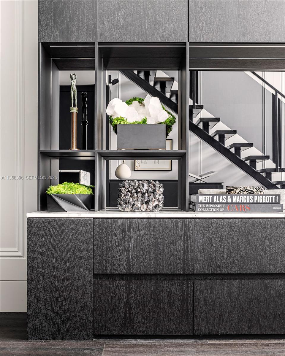 TEN MUSEUM PK RESIDENTIAL - Residential