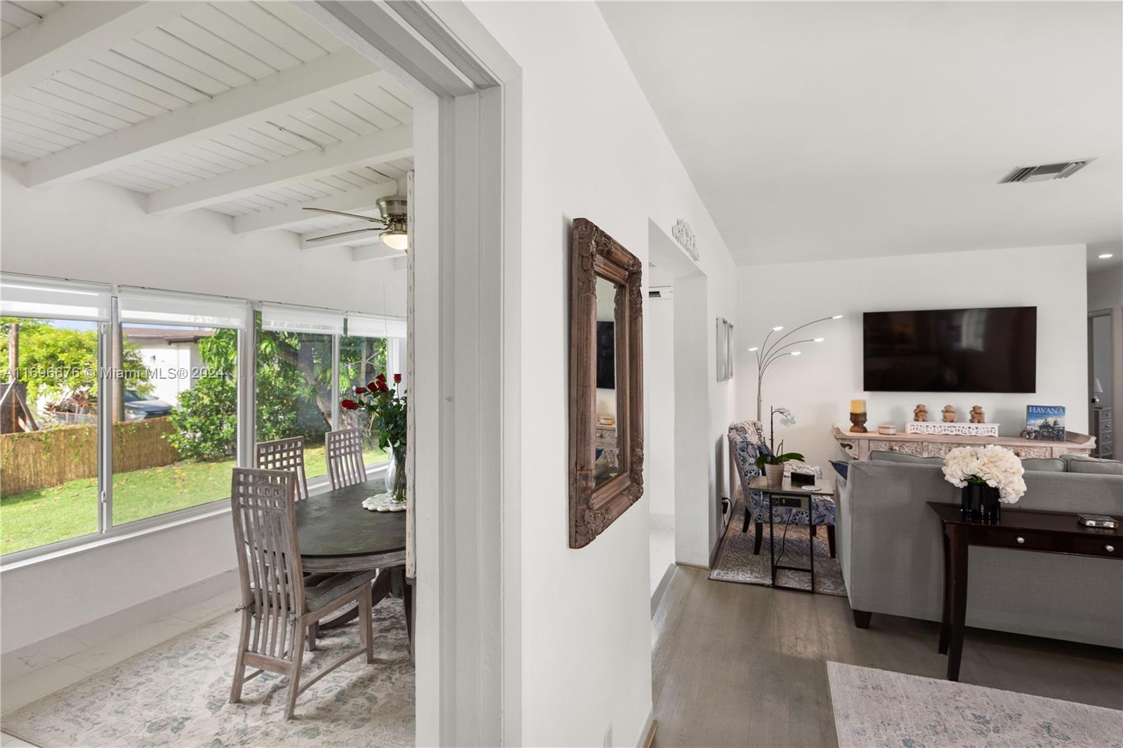 CORAL WAY VILLAGE SEC A P - Residential Lease