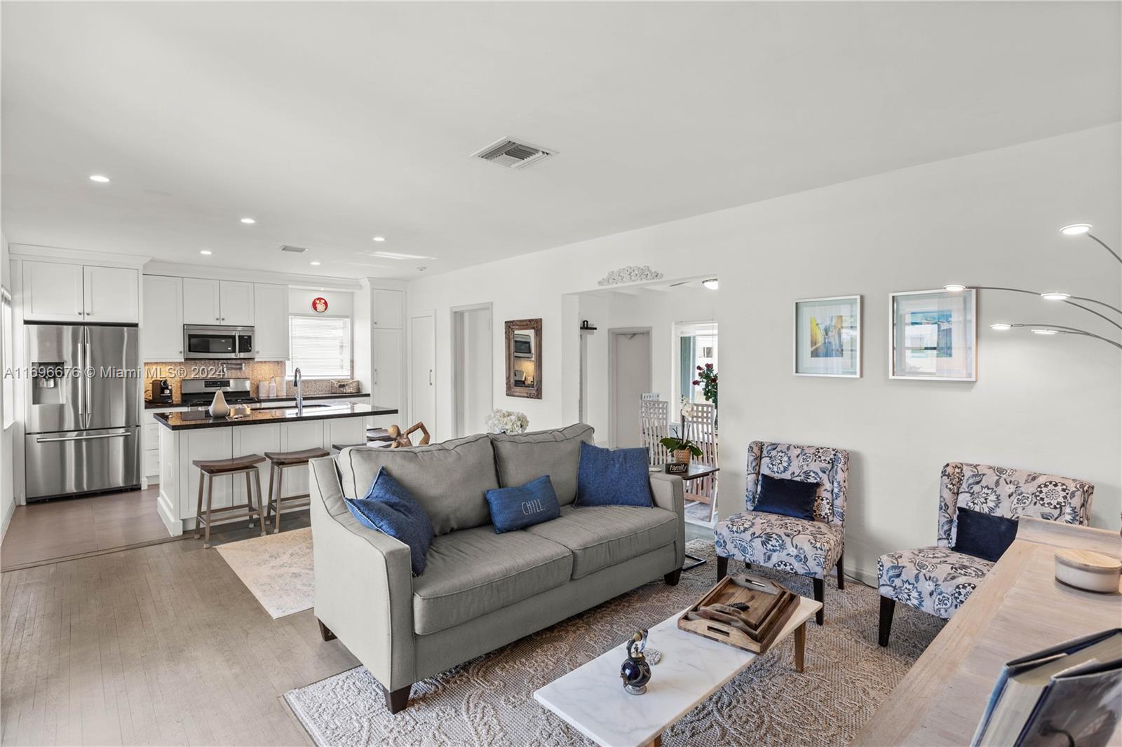 CORAL WAY VILLAGE SEC A P - Residential Lease