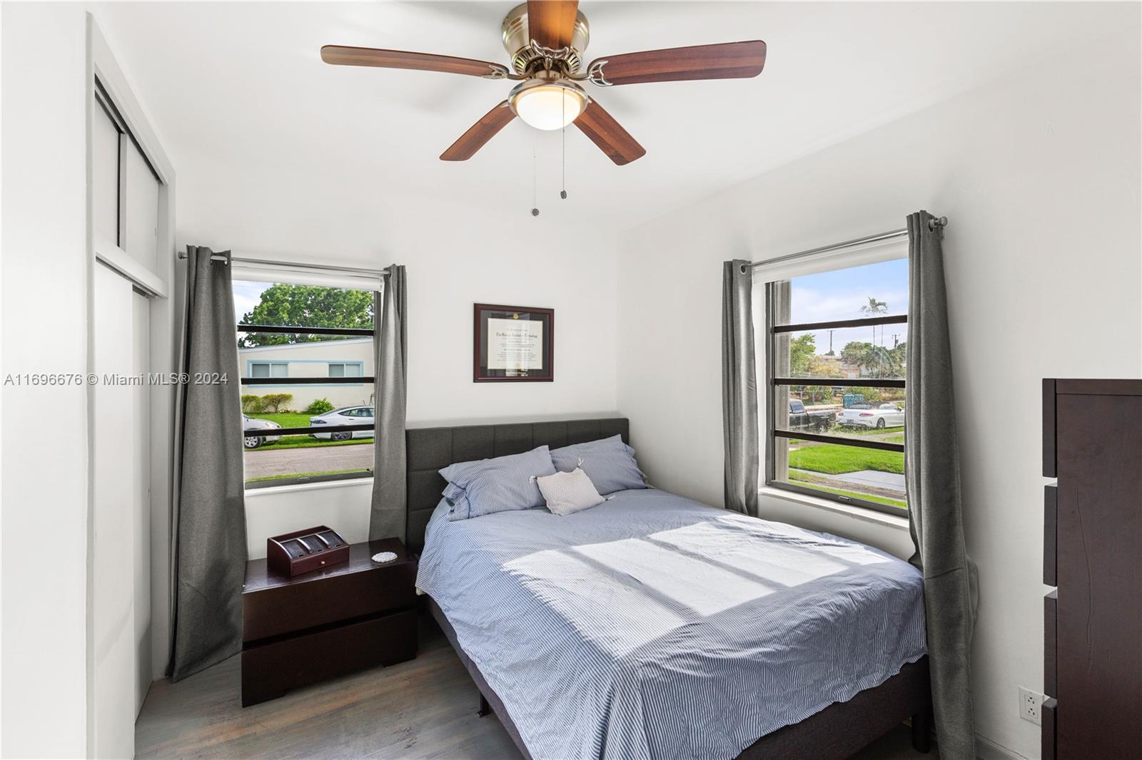 CORAL WAY VILLAGE SEC A P - Residential Lease