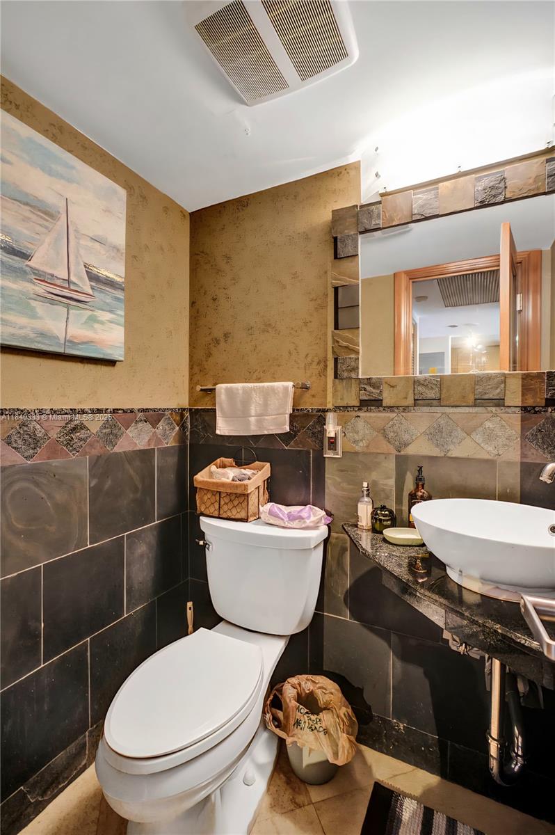 OCEAN VIEW TOWERS CONDO - Residential