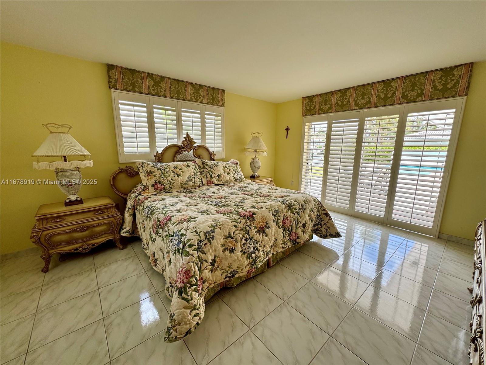 EASTERN SHORES 1ST ADDN - Residential