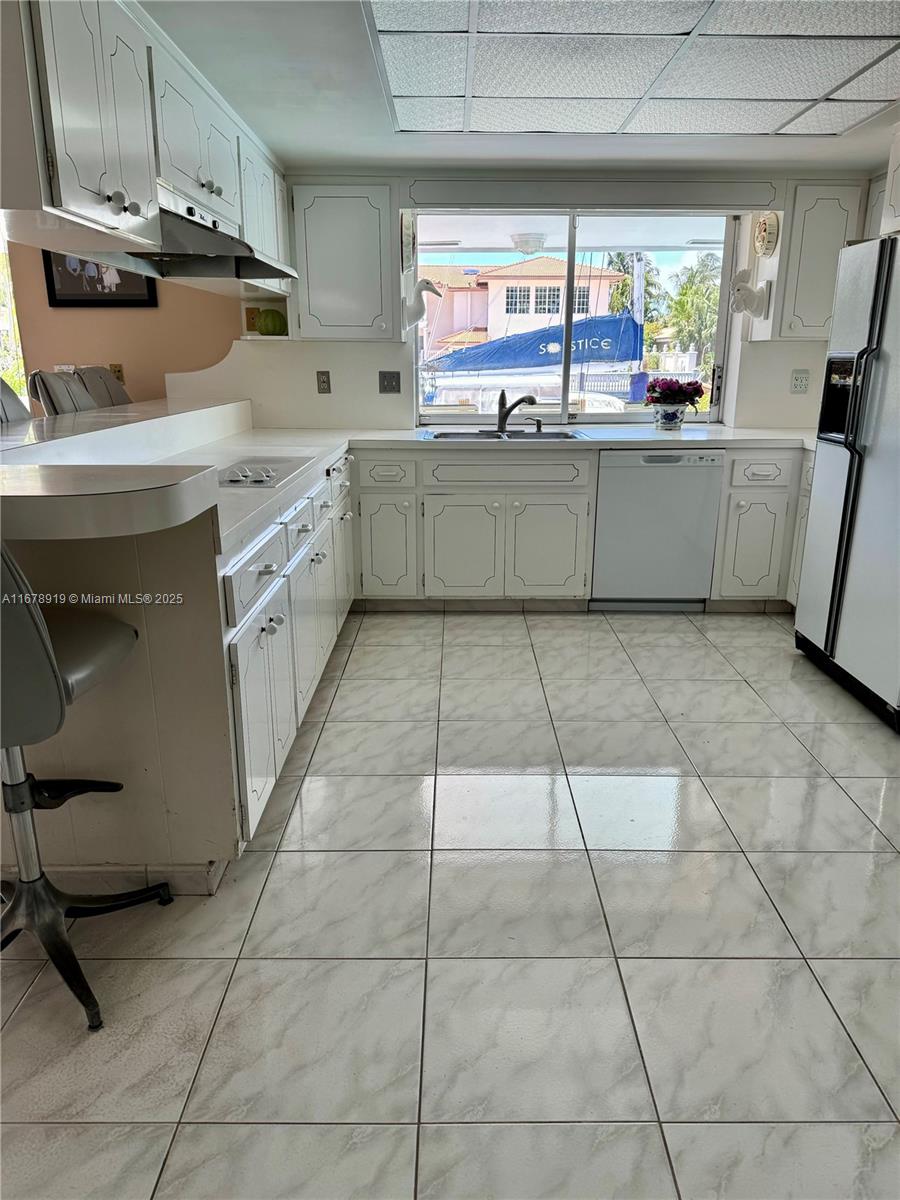 EASTERN SHORES 1ST ADDN - Residential