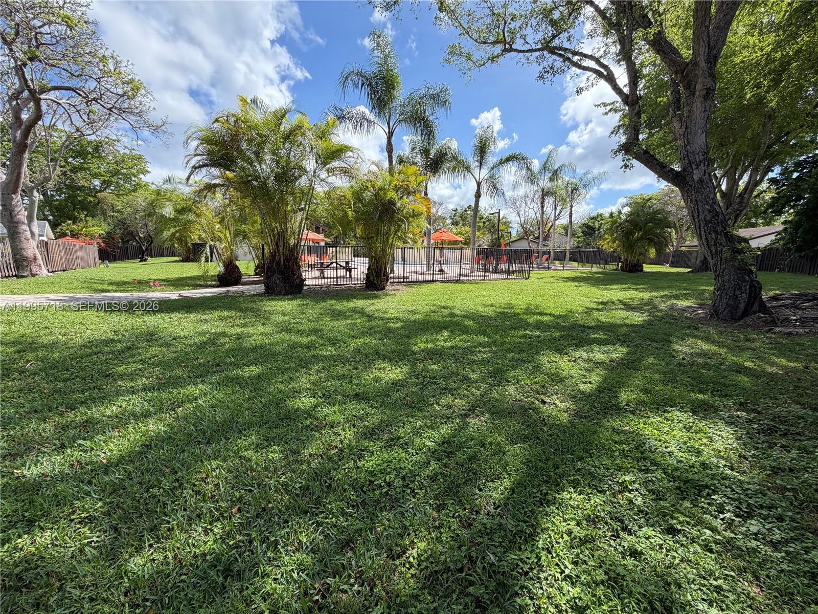 CROSSINGS SEC 6 THE - Residential