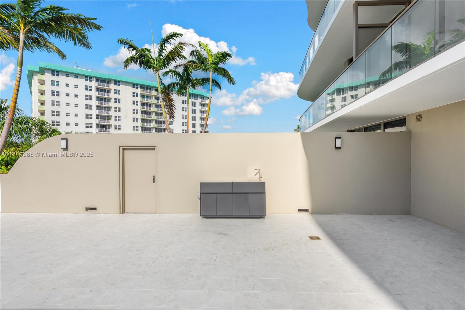 ONDA RESIDENCES - Residential