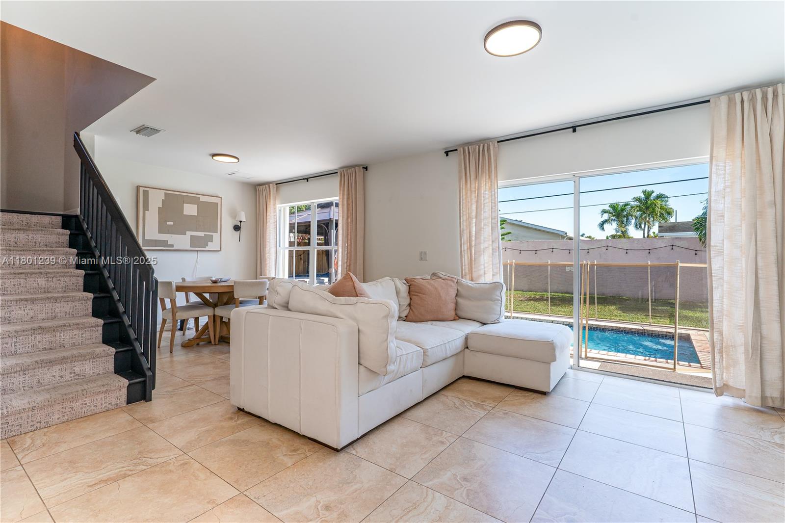 6284 Duval Dr