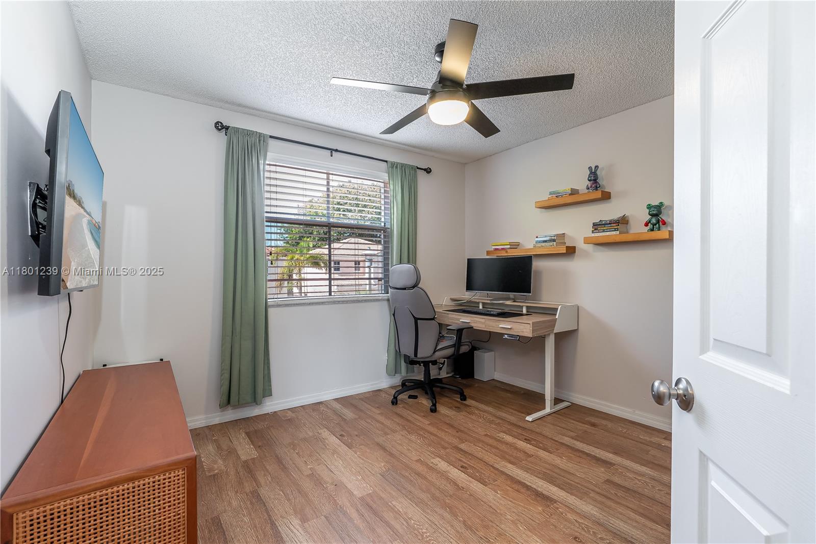 CORAL BAY REPLAT SECTION - Residential