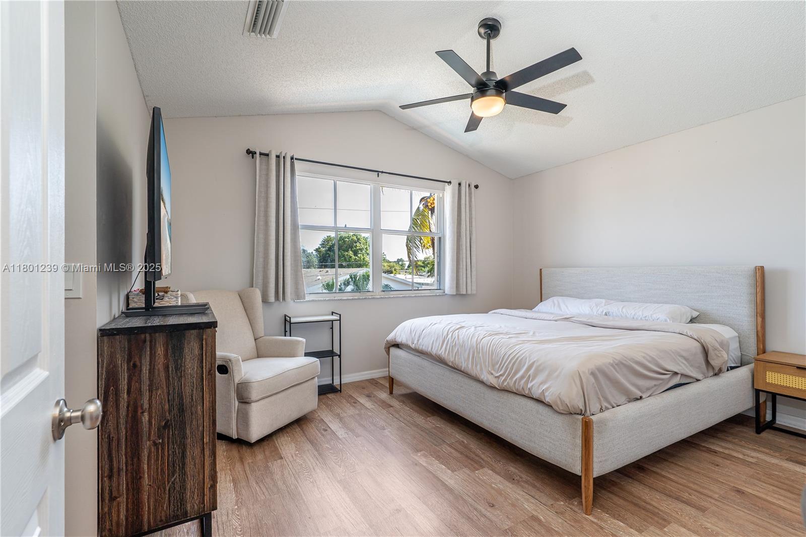 CORAL BAY REPLAT SECTION - Residential