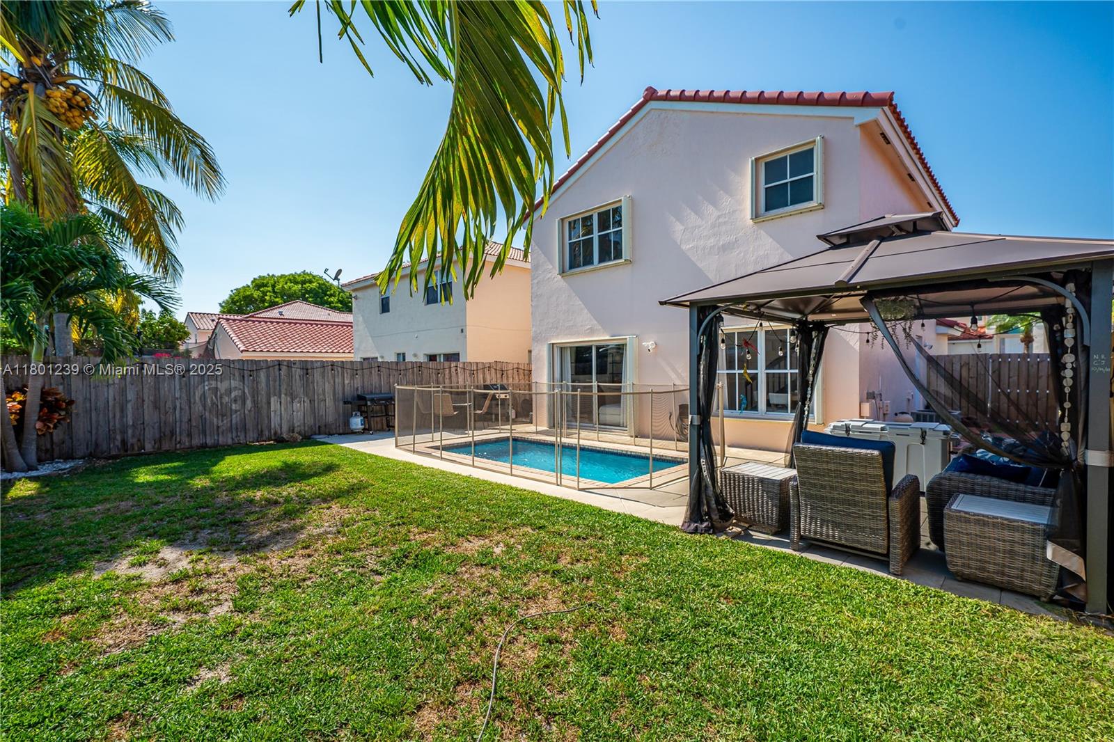 CORAL BAY REPLAT SECTION - Residential