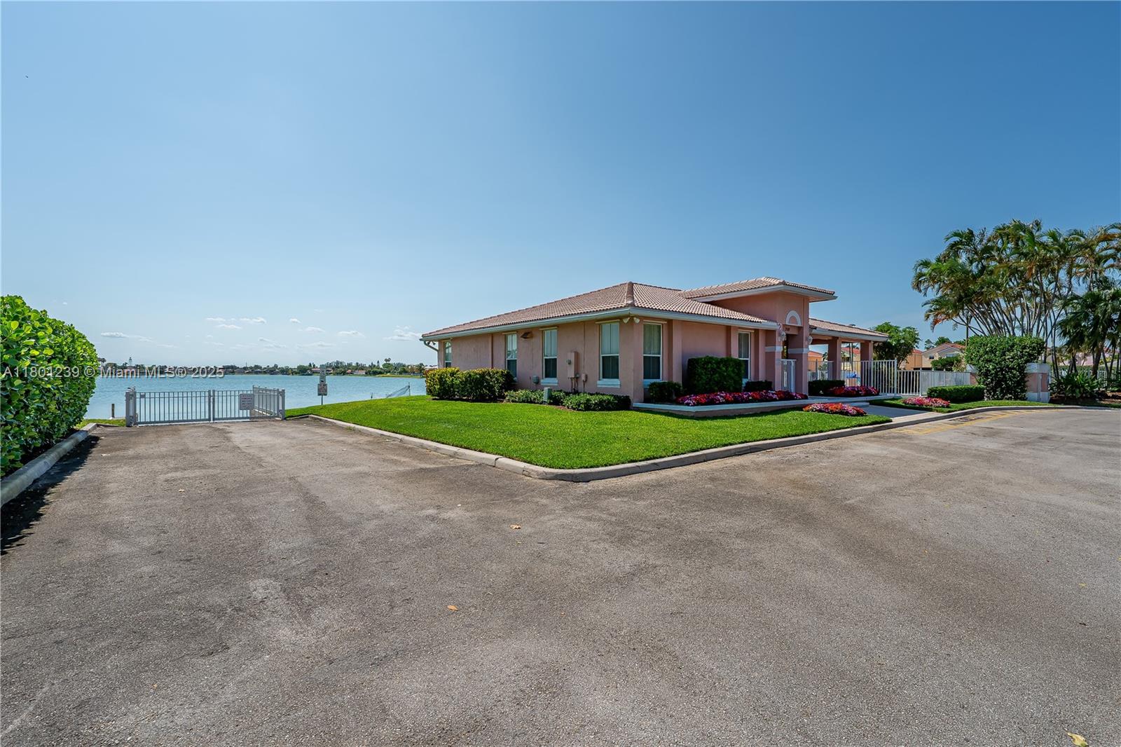 CORAL BAY REPLAT SECTION - Residential