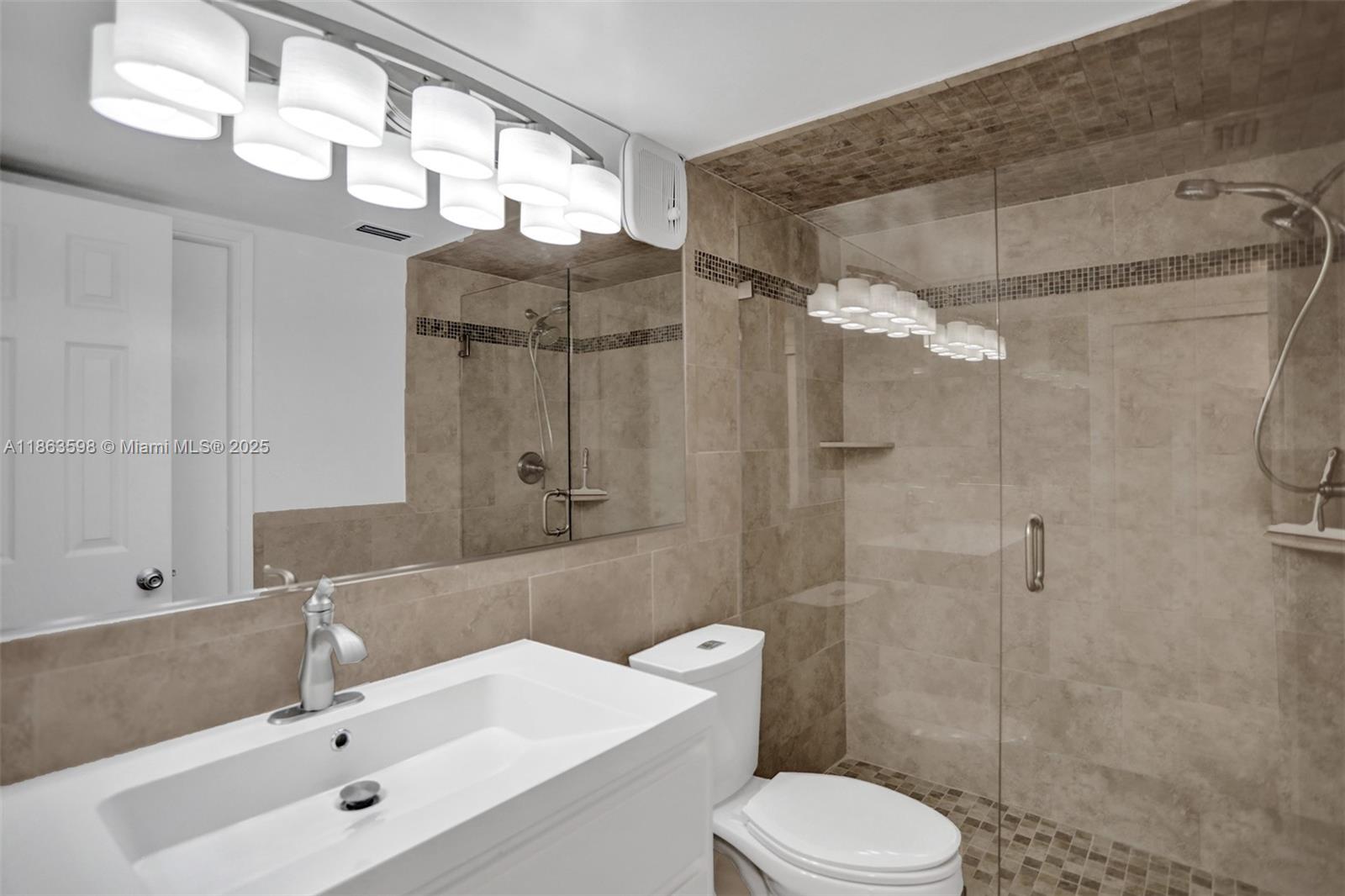 HILLSBORO ISLAND HOUSE CO - Residential Lease