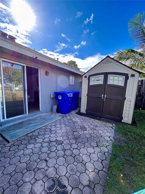 Tiny photo for 7171 Tam OShanter Blvd, North Lauderdale, FL 33068 (MLS # A11977398)
