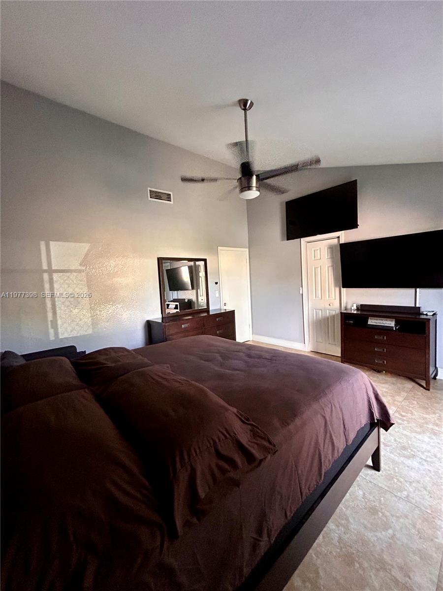 NORTH LAUDERDALE ESTATES - Residential