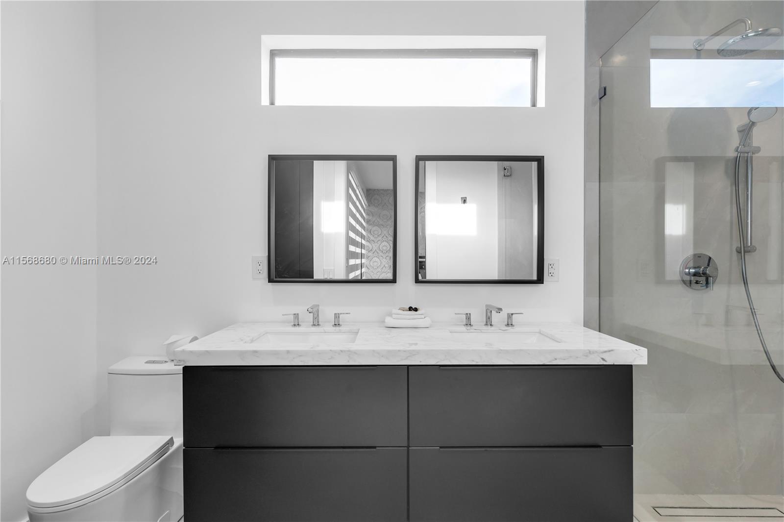 AMD MIAMI SUBURBAN AC - Residential