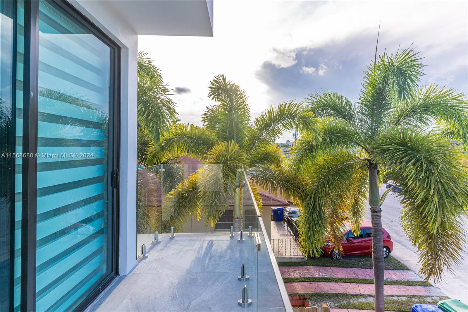 AMD MIAMI SUBURBAN AC - Residential