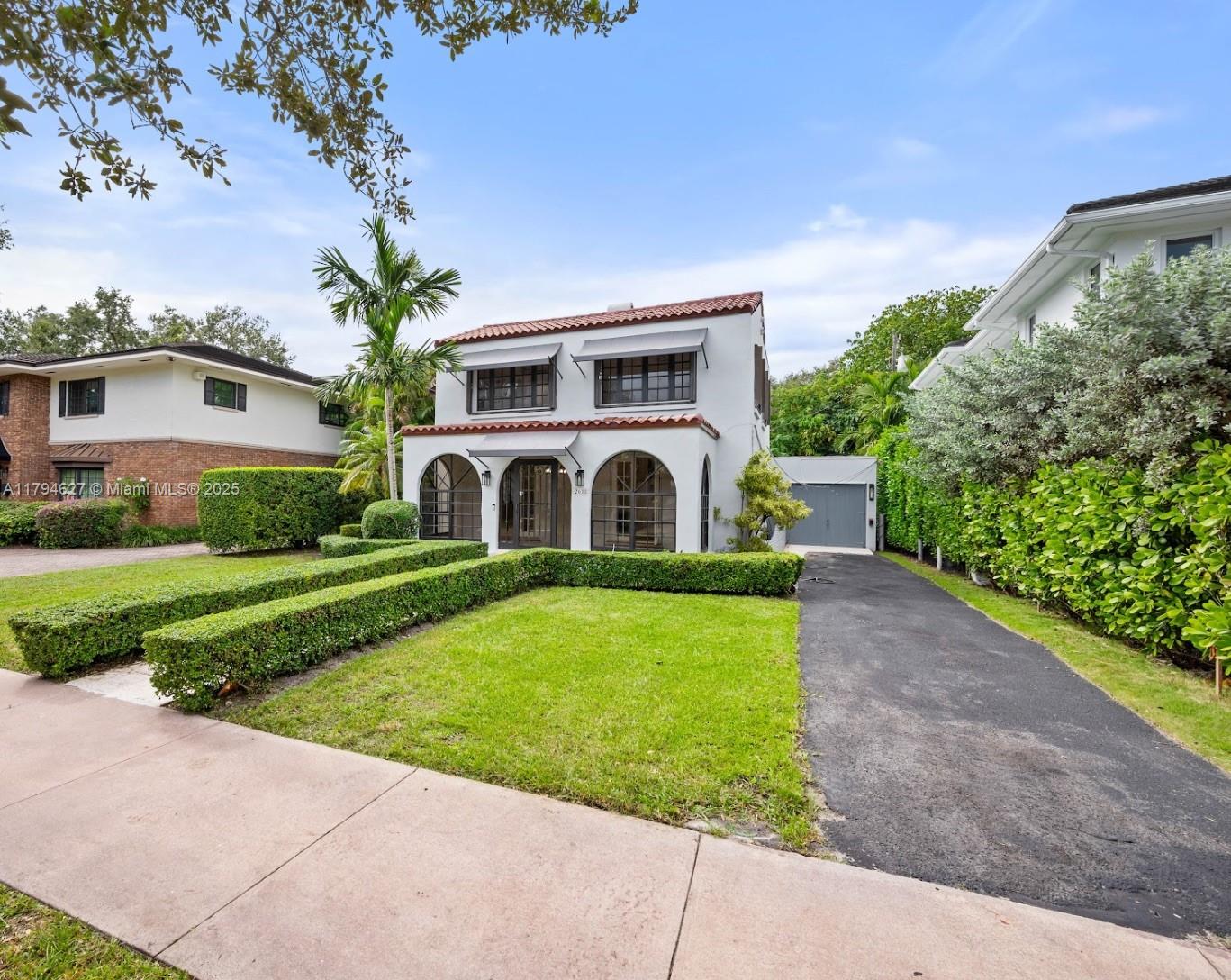 2618 Alhambra Circle