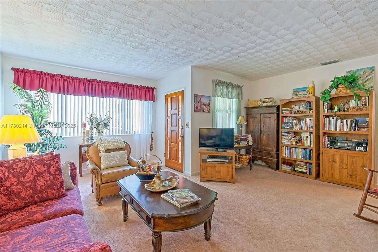 Hollywood, Florida 33024, United States, 2 Bedrooms Bedrooms, ,1 BathroomBathrooms,Residential,Pending,106190