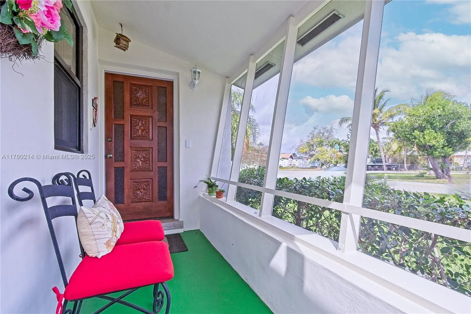 Hollywood, Florida 33024, United States, 2 Bedrooms Bedrooms, ,1 BathroomBathrooms,Residential,Pending,106190