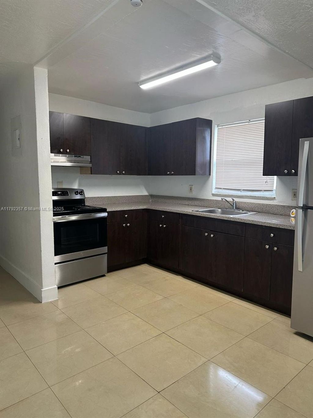 Photo of 2841 NW 13th Ct #1, Fort Lauderdale, FL 33311 (MLS # A11792357)