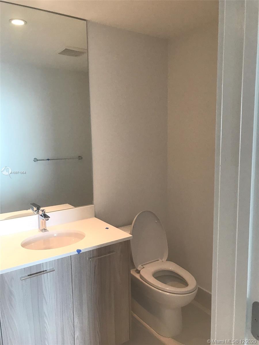 PARAISO BAYVIEWS CONDO - Residential Lease
