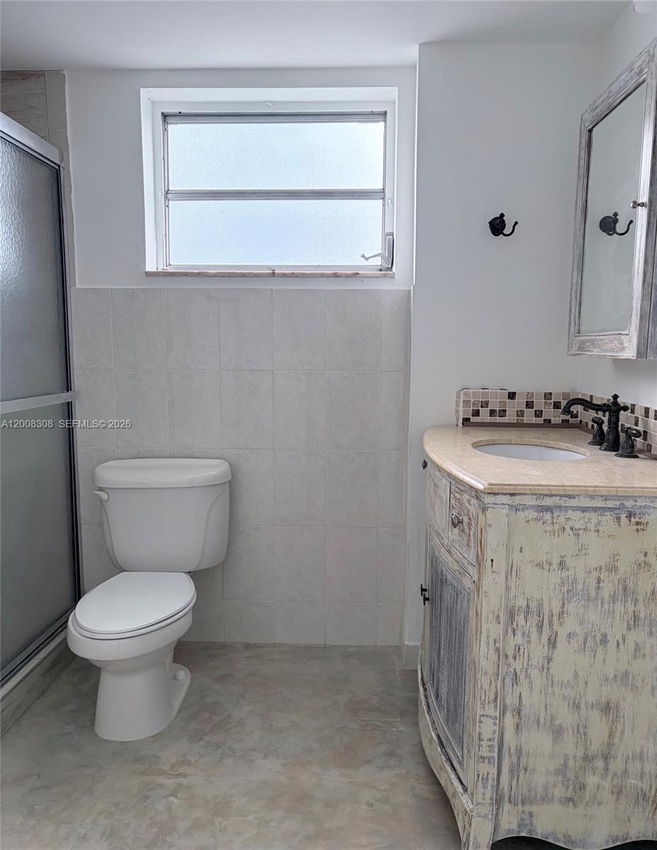 JADE WINDS GROUP - - Residential