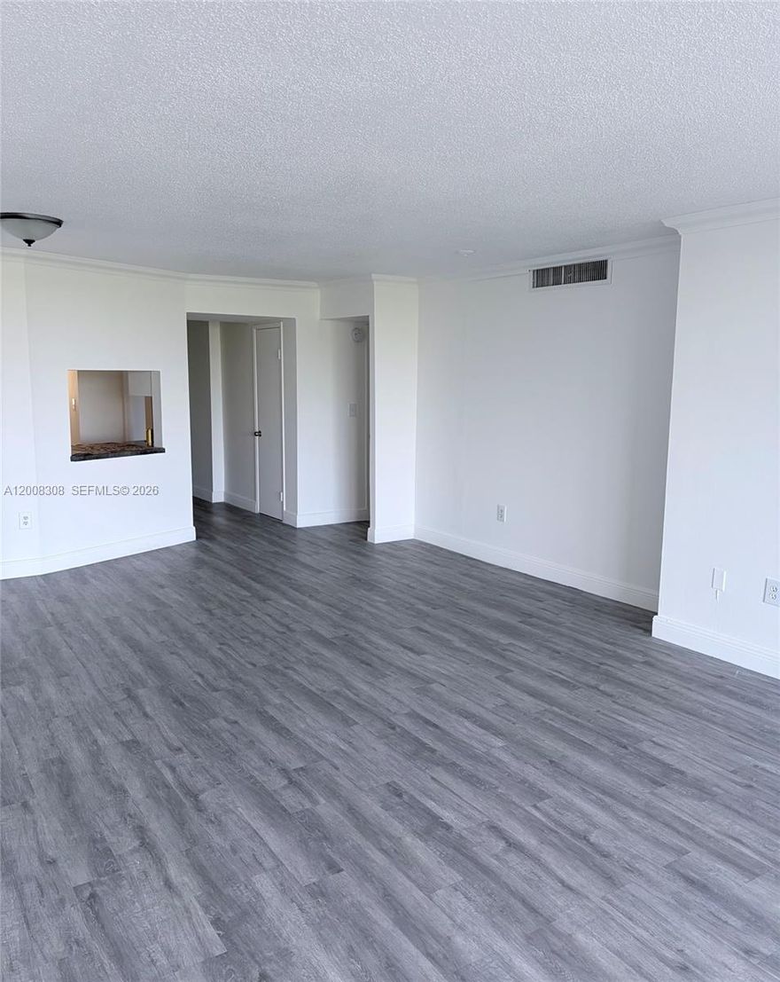 Spacious 1315 SQFT Corner Unit 2 Bedroom 2 Bath Apartment with additional Closet/Den space with Views to Sunny Isles Intercoastal 

White kitchen cabinets, black granite tops, and Stainless steel appliances. Updated bathrooms and Floors. Gatehouse entrance community pool in the complex. Easy Access to either I-95 or Biscayne blvd located in the heart of Skylake/Aventura region. 

 675 credits are required for at least one buyer