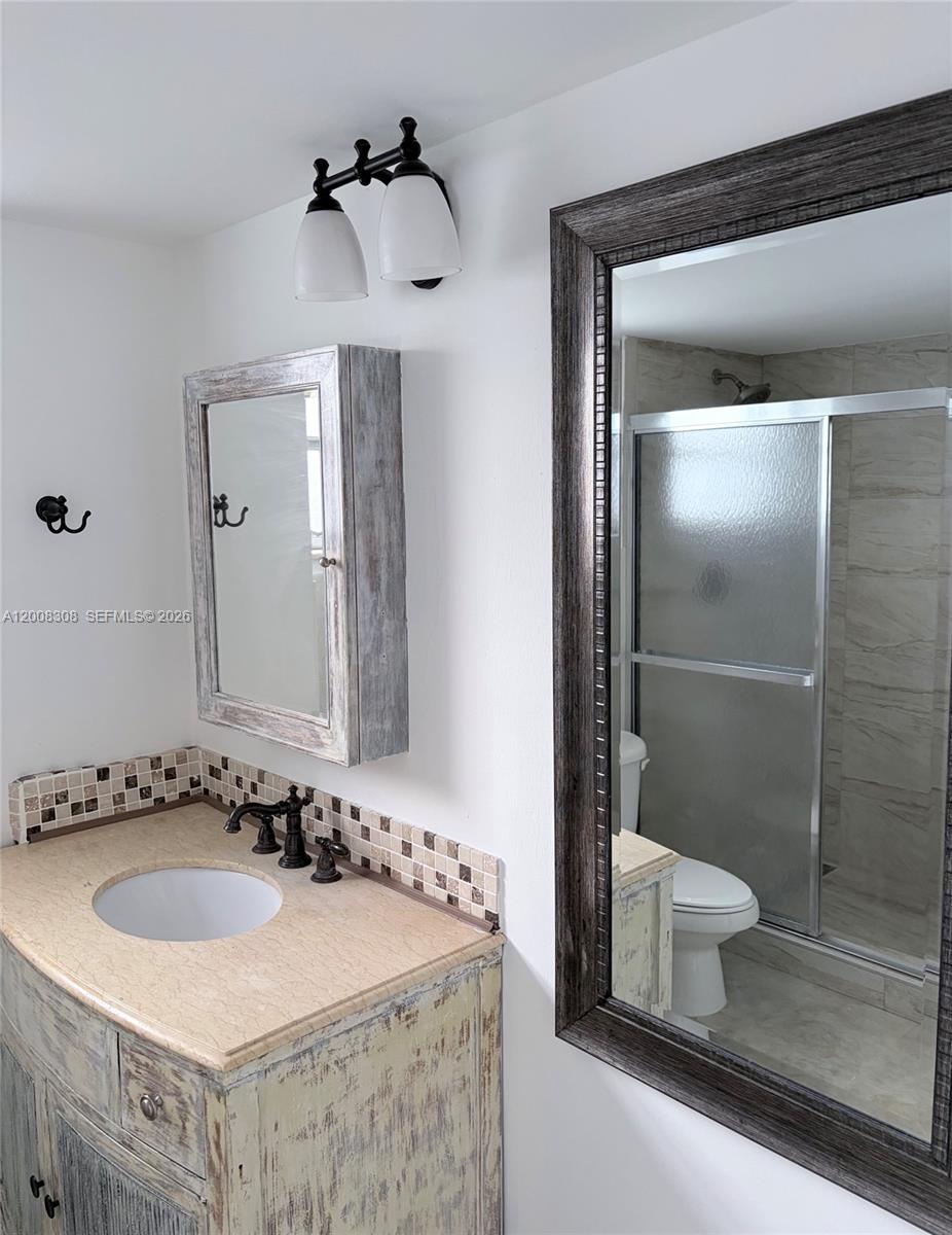 JADE WINDS GROUP - - Residential