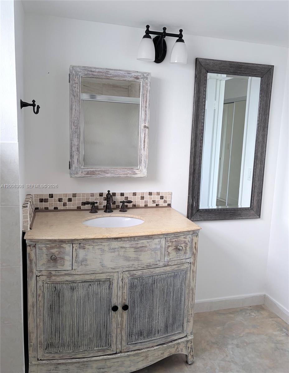 JADE WINDS GROUP - - Residential