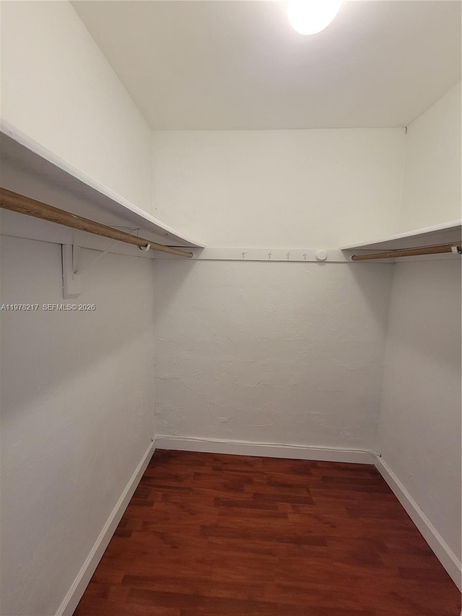 OCEANVIEW BUILDING B COND - Residential