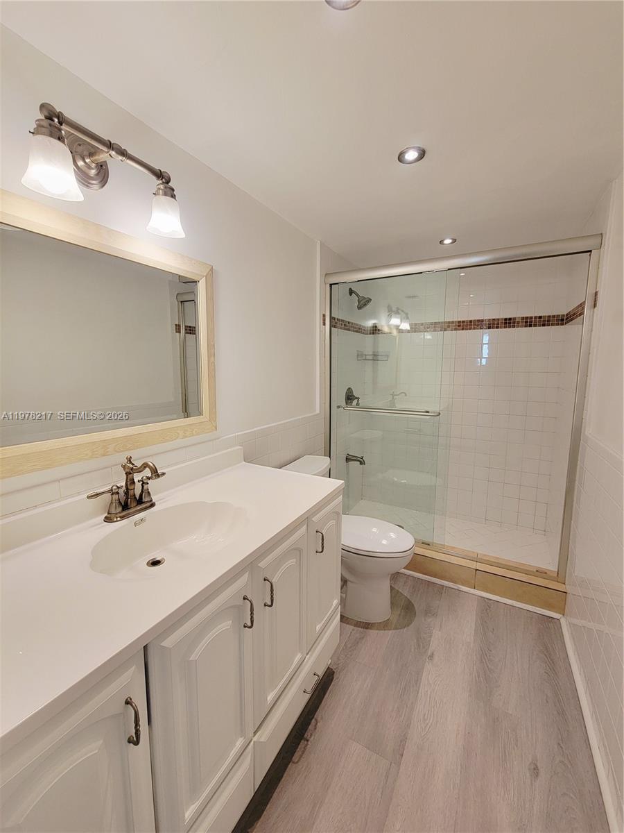 OCEANVIEW BUILDING B COND - Residential