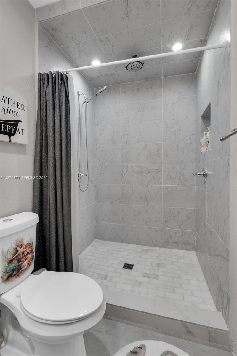 BAYWINDS OF HATTERAS REPL - Residential