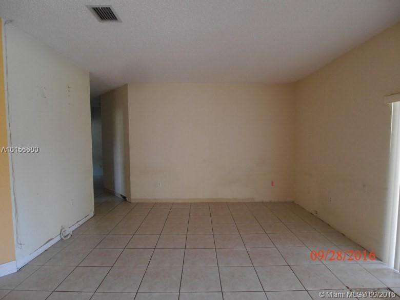 Valencia Groves Estates - Residential