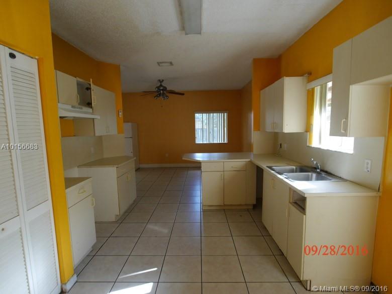 Valencia Groves Estates - Residential