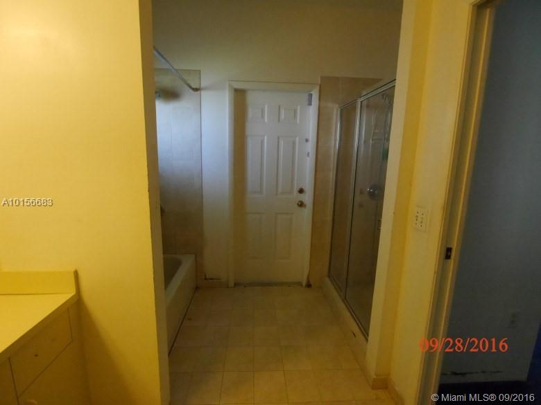 Valencia Groves Estates - Residential