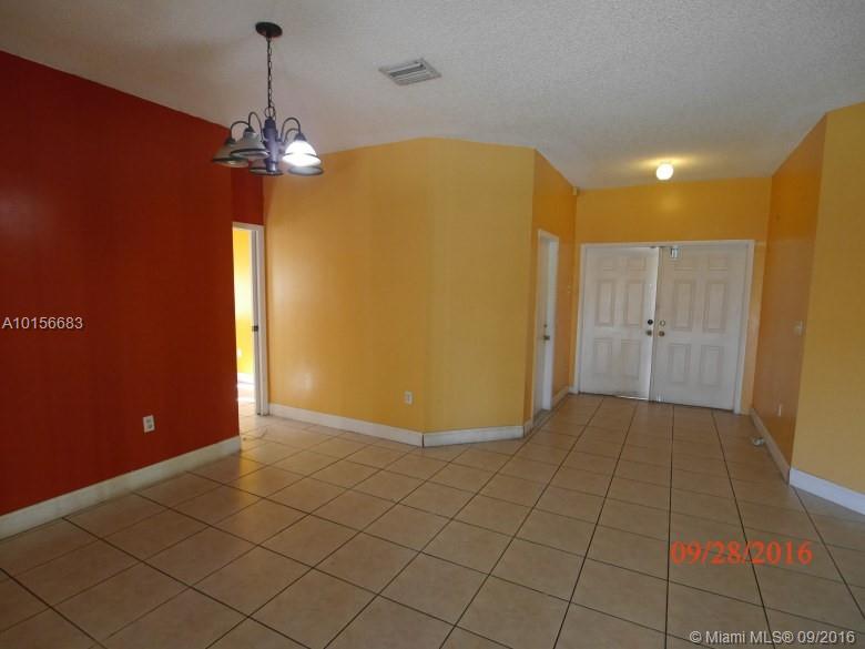 Valencia Groves Estates - Residential