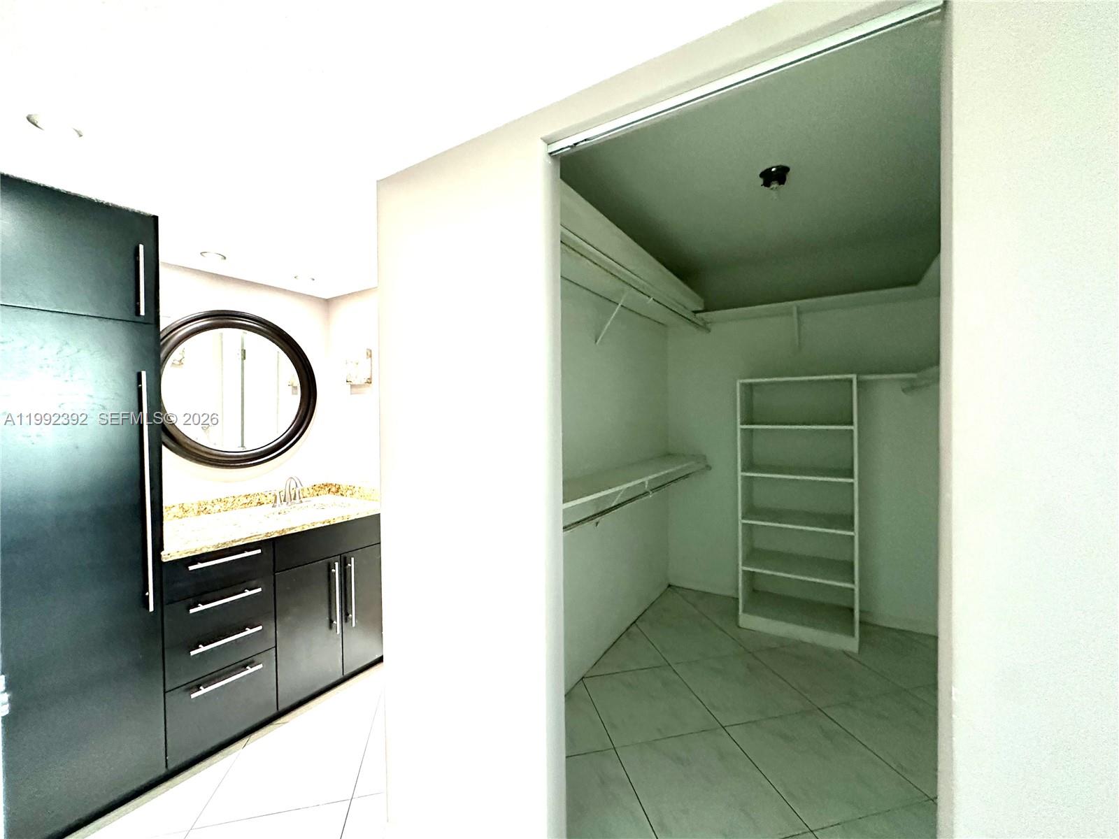 LA MER ESTATES SOUTH COND - Residential Lease