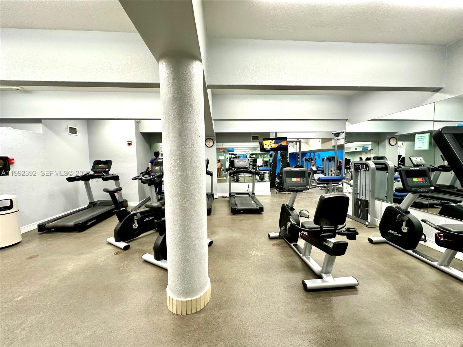 LA MER ESTATES SOUTH COND - Residential Lease