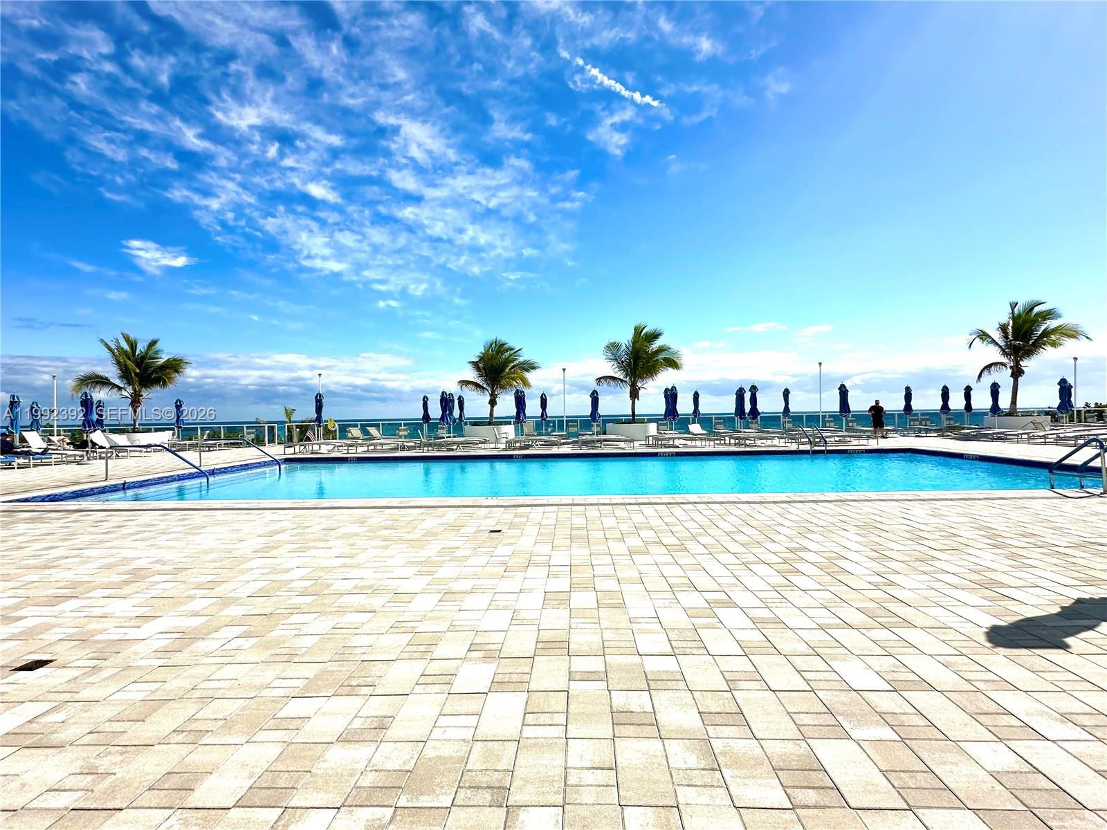 LA MER ESTATES SOUTH COND - Residential Lease