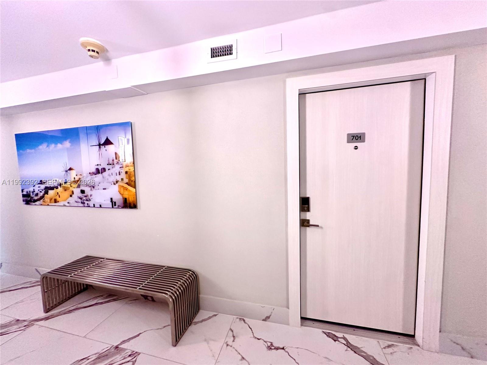 LA MER ESTATES SOUTH COND - Residential Lease