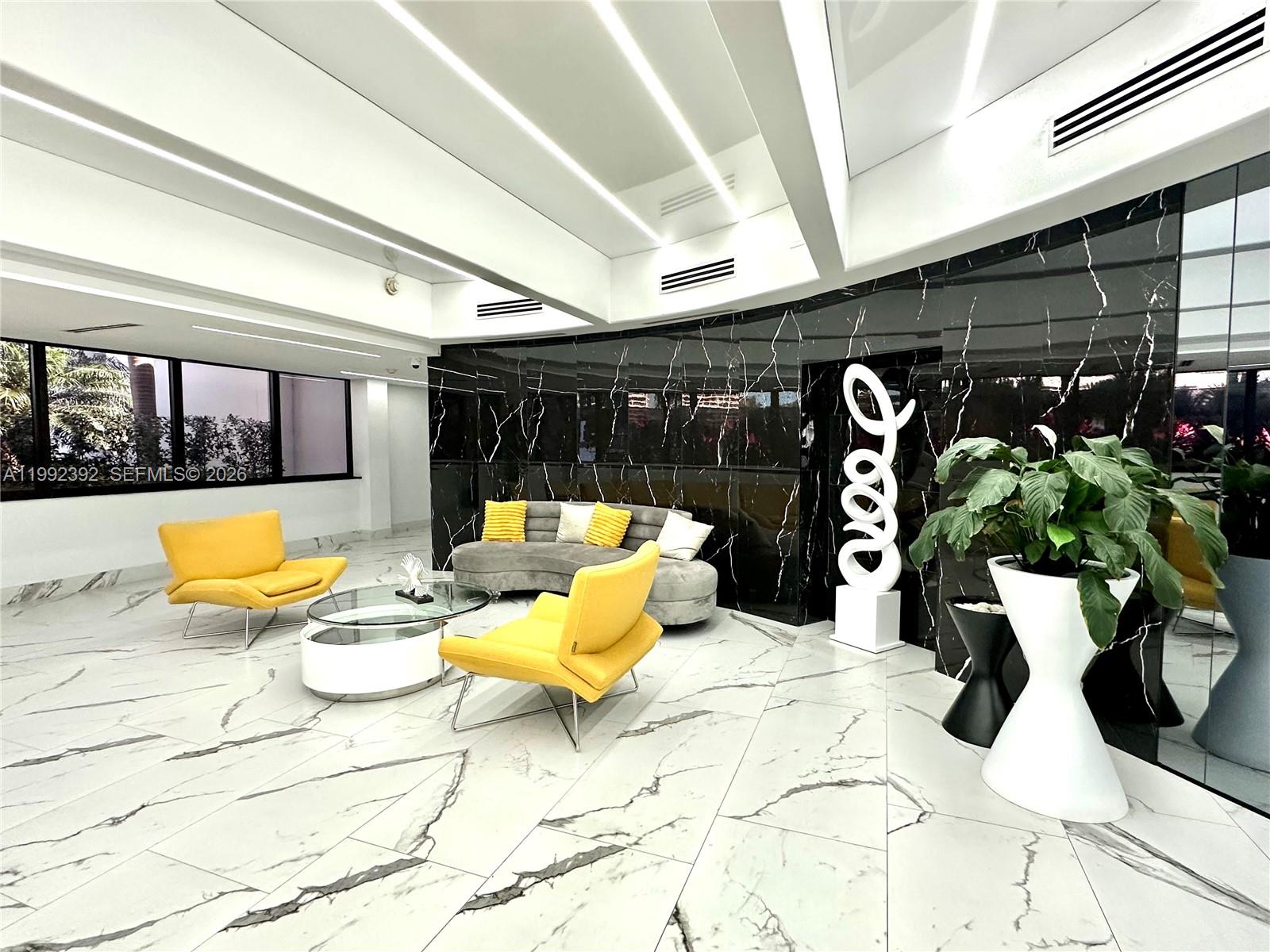 LA MER ESTATES SOUTH COND - Residential Lease