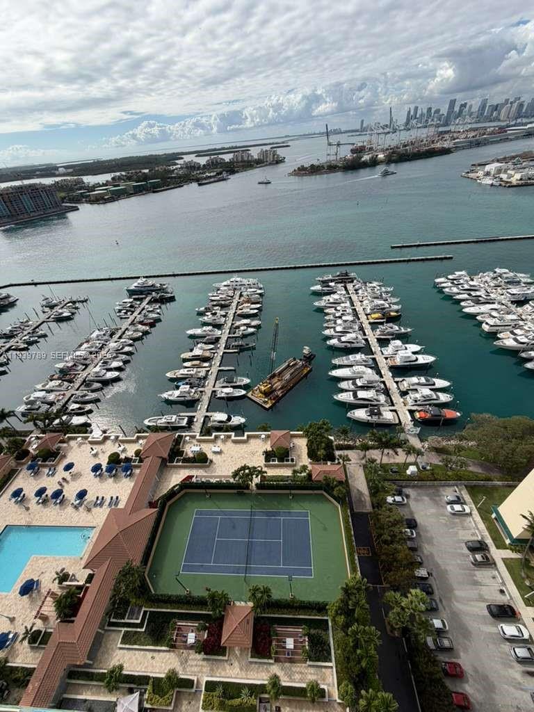 YACHT CLUB AT PORTOFINO - Residential