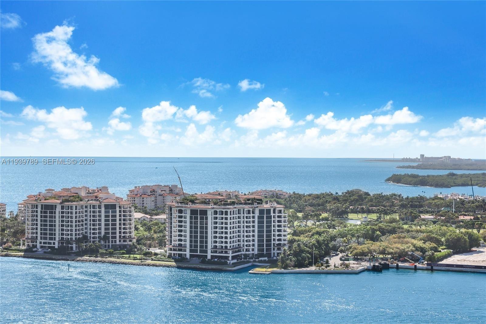 YACHT CLUB AT PORTOFINO - Residential