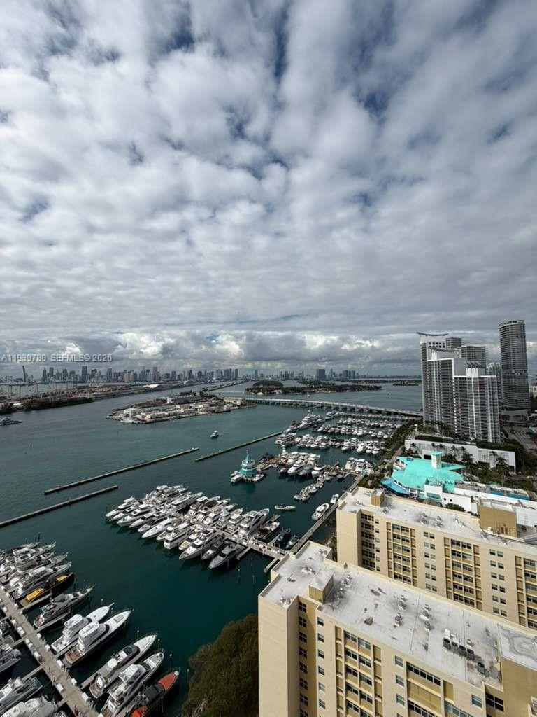 YACHT CLUB AT PORTOFINO - Residential