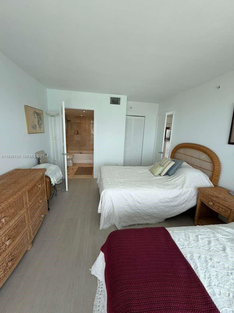 YACHT CLUB AT PORTOFINO - Residential