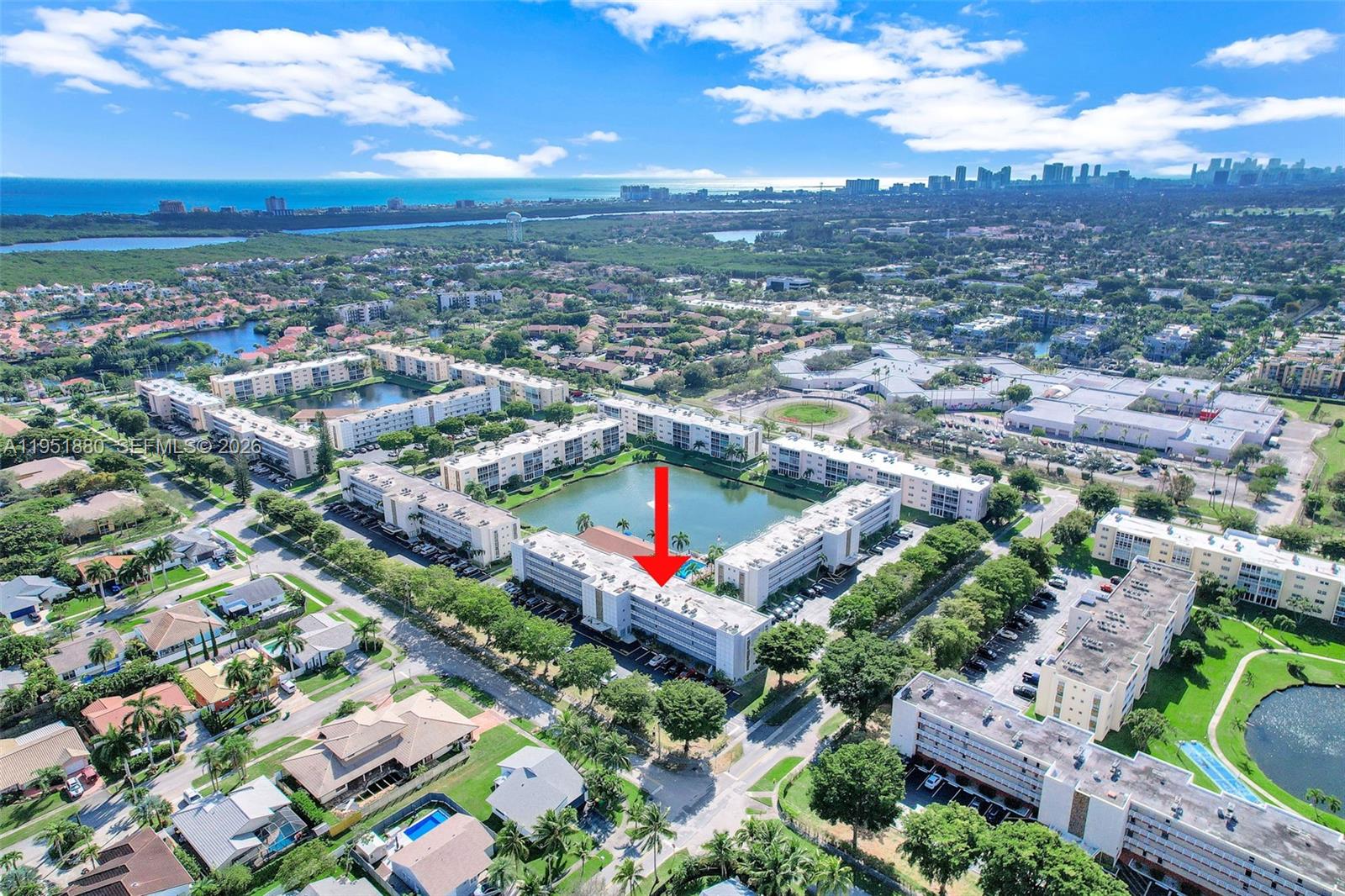 MEADOWBROOK LAKES CONDO - Residential