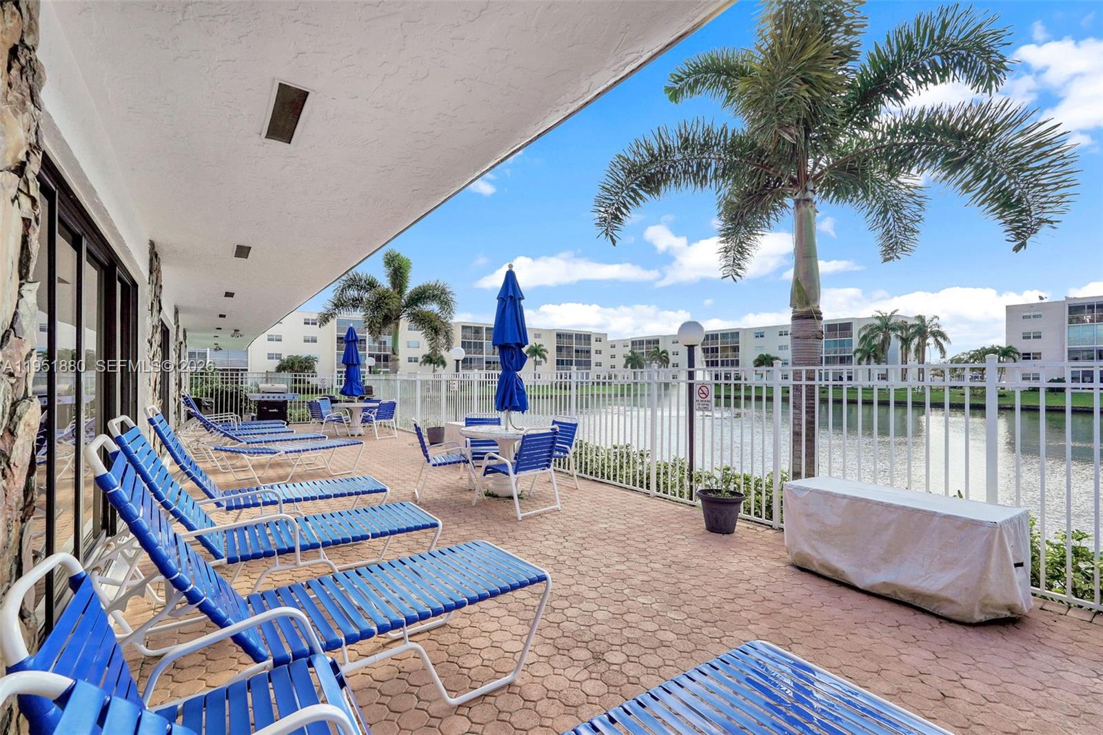 MEADOWBROOK LAKES CONDO - Residential