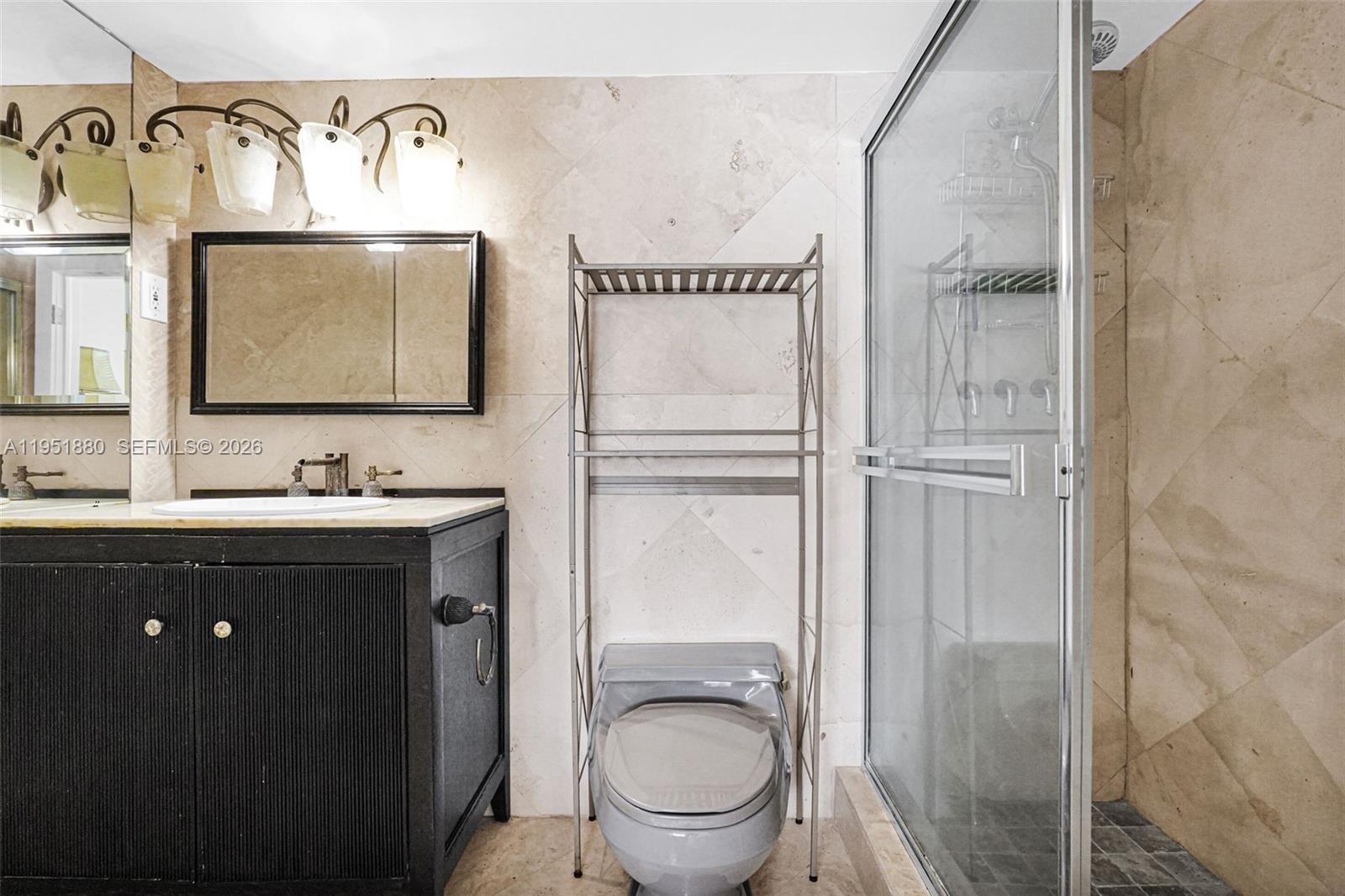 MEADOWBROOK LAKES CONDO - Residential