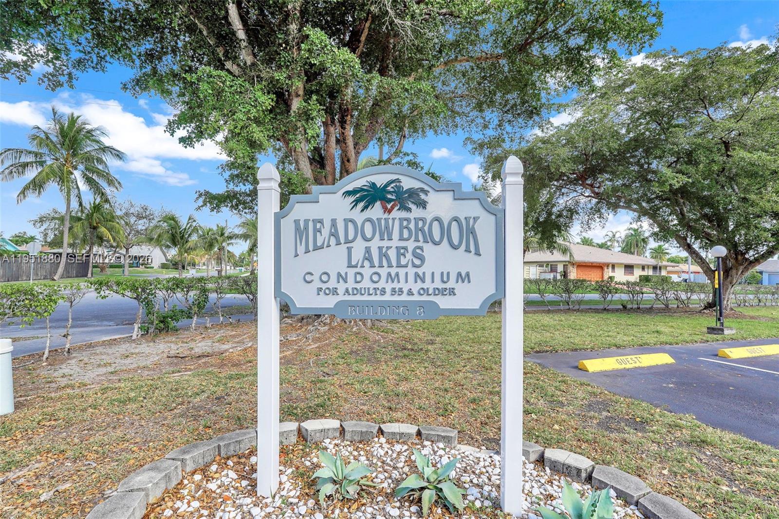 MEADOWBROOK LAKES CONDO - Residential
