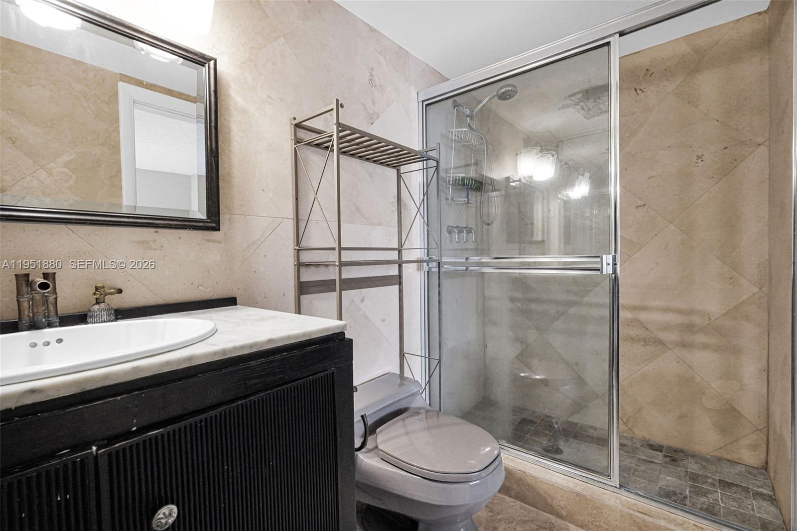 MEADOWBROOK LAKES CONDO - Residential