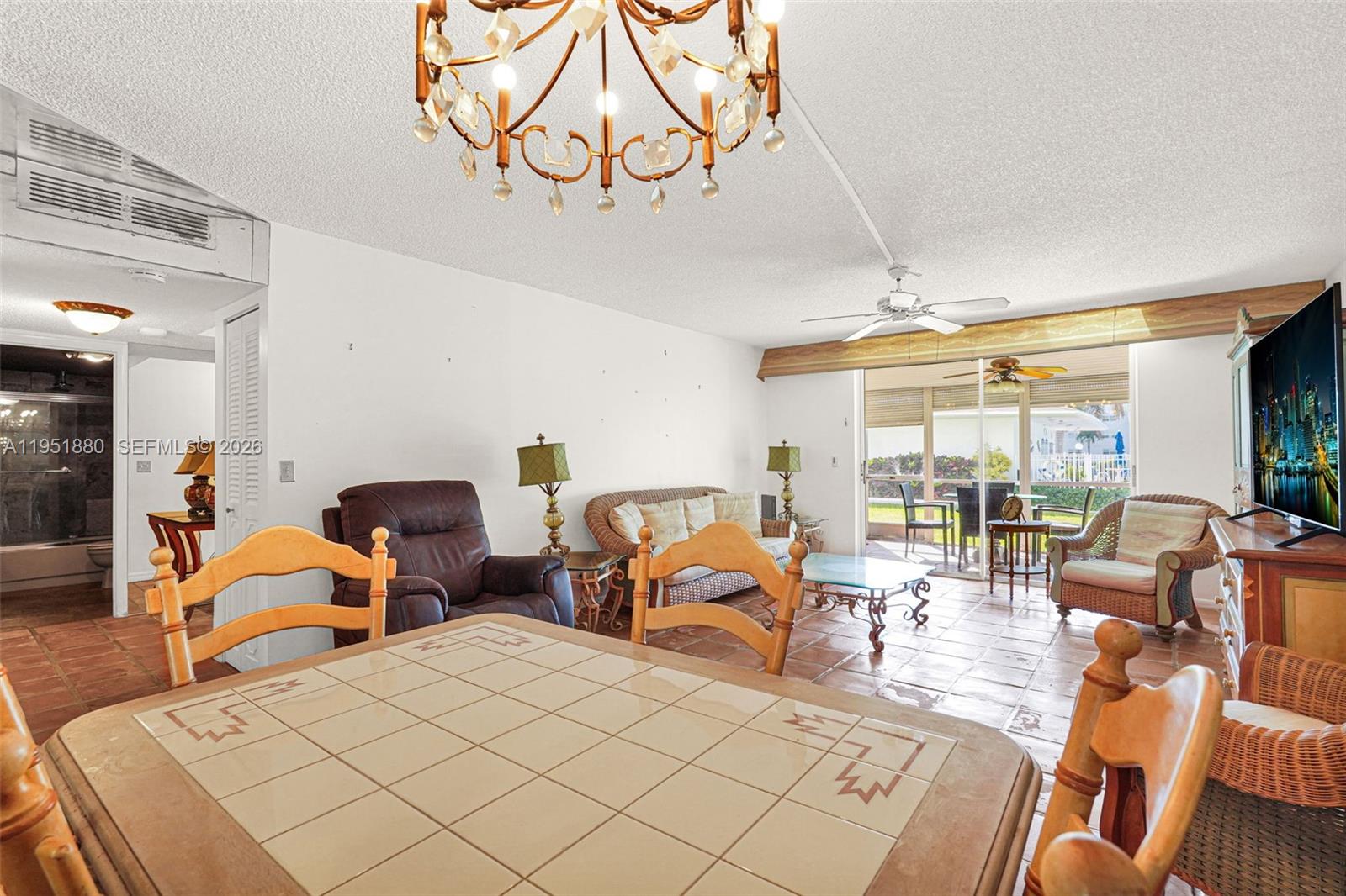 MEADOWBROOK LAKES CONDO - Residential